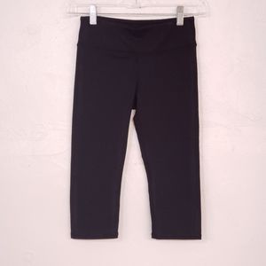 Fabletics Capri Leggings Black